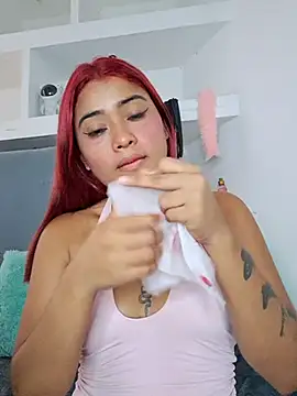 Layla_em's Live XXX Chat