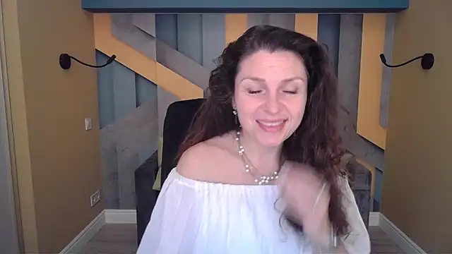 EllaLong Adlı Modelin Canlı XXX Sohbeti