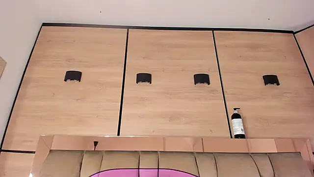 XXX chat uživo modela karol_lewiss