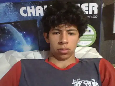 Онлайн чат XXX Carlos_Albert02