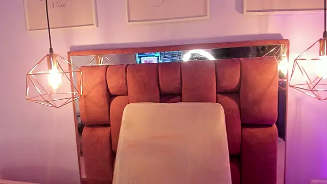 kristakinnky Chat XXX live