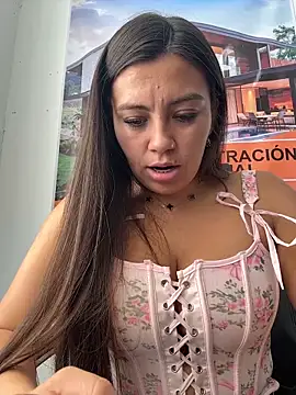 Chat XXX en directo de LIZ-06_