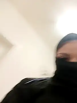 MeCherryy – Kamerová šou