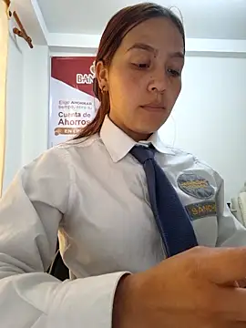 Emily-7_n Live XXX chat