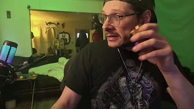 MasterDaddyCool live XXX chat