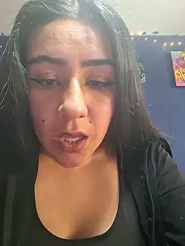 CAROLINE__07n Live XXX chat