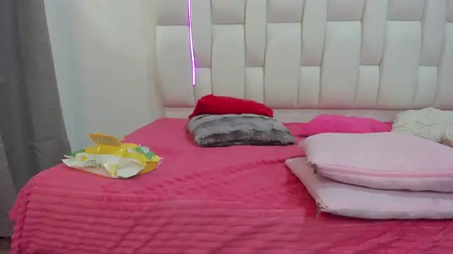 Živý XXX chat mask_red_girl