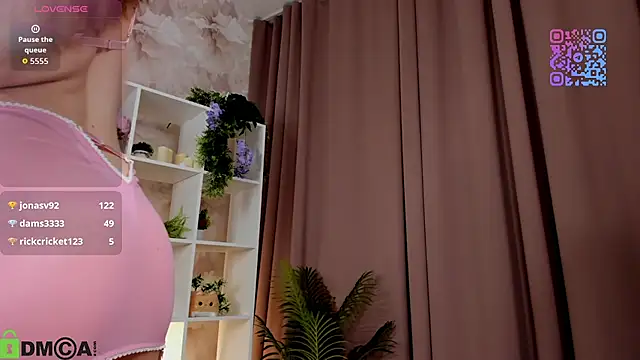 XXX chat uživo modela TessaDavidson