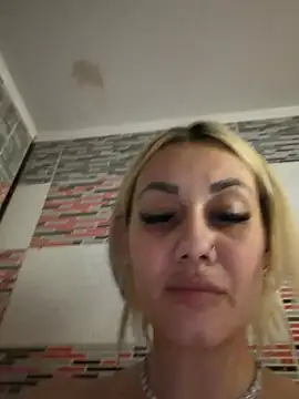 SonyaJoy webcam show