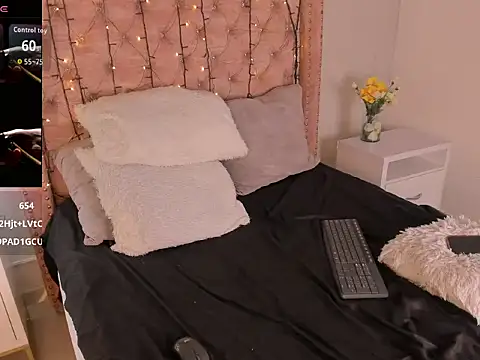 Онлайн чат XXX noah_lewiss