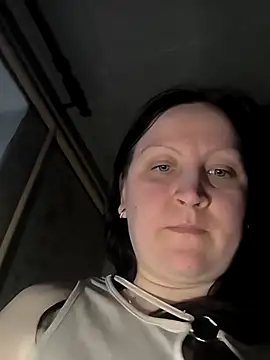 Milla-23のライブXXXチャット