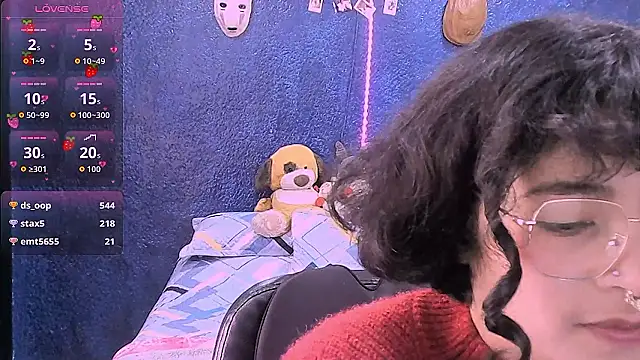 NinaYellowのライブXXXチャット