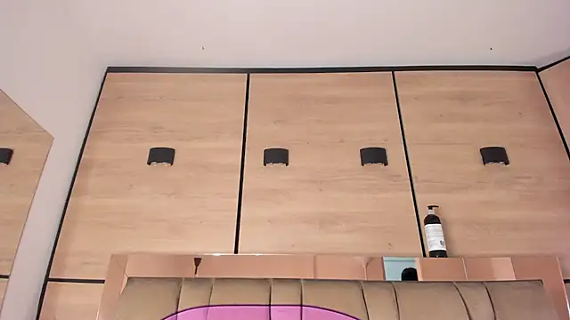 karol_lewissのライブXXXチャット