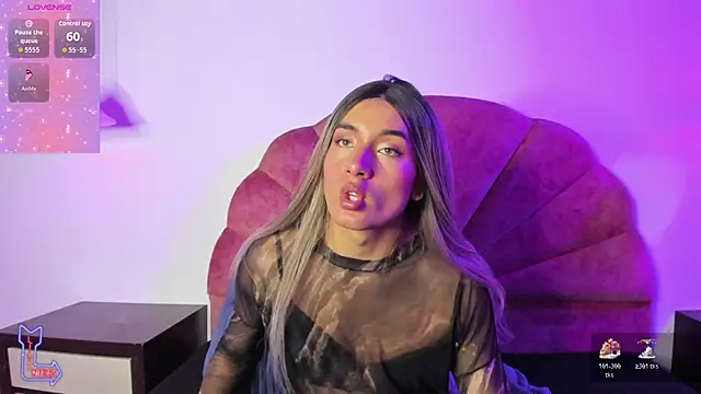 Show modela brihanna-young na web-kameri