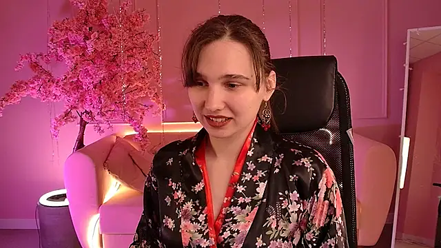 TessaMill Adlı Modelin Canlı XXX Sohbeti