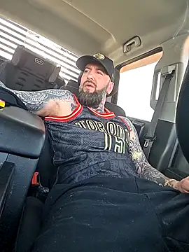 Beardedtattood's Live XXX Chat