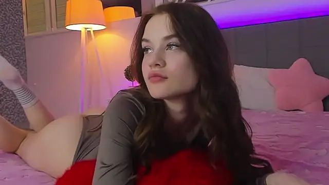 LuisaClovern Live XXX chat