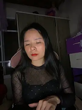 Czat XXX na żywo – Ivy_Trix2