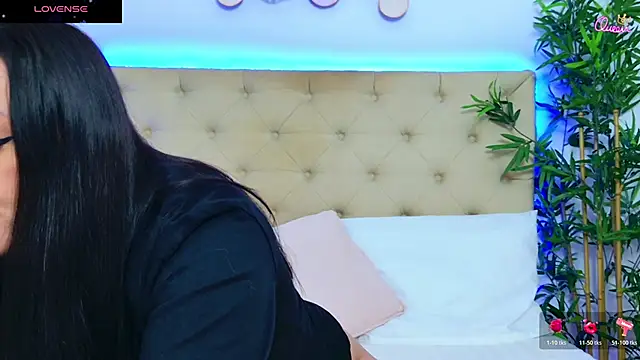 DaliyaArabian élő XXX-chatje