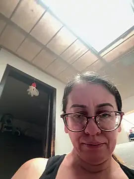 Chat +18 de miss_hanna07 ao vivo