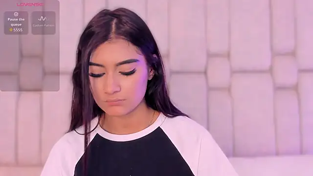 Онлайн чат XXX KatherineRuiz_