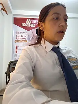 Emily-7_ Chat XXX live