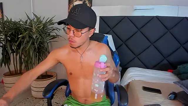 kai_storn: вебкам-шоу