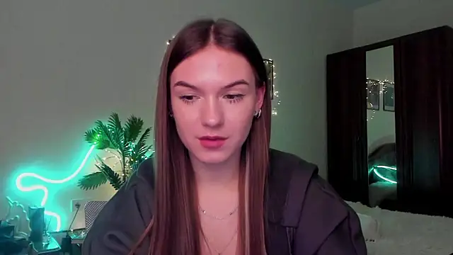 luna_lust_212のライブXXXチャット