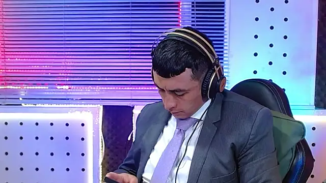 Онлайн чат XXX Godofcumxxx