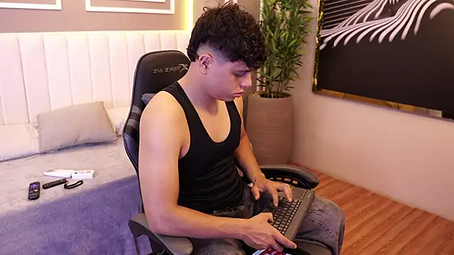 XXX chat uživo modela Ethan_occonor