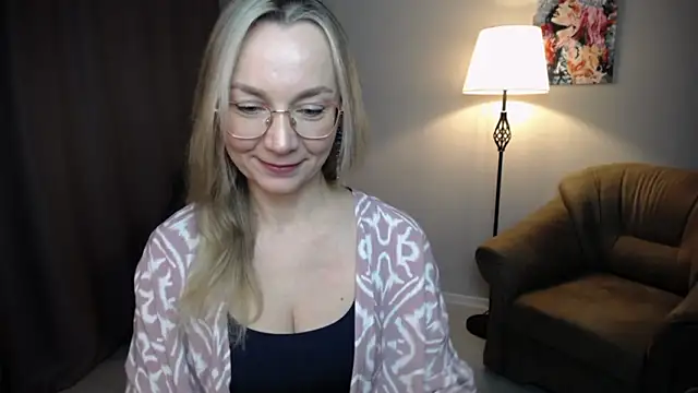 Chatroom XXX en direct de Ava_Elior