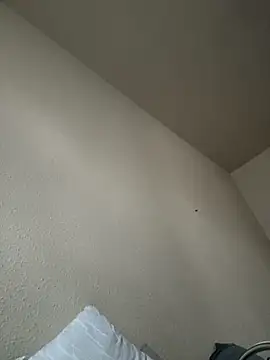 โชว์เว็บแคมของ CrookedBeaut