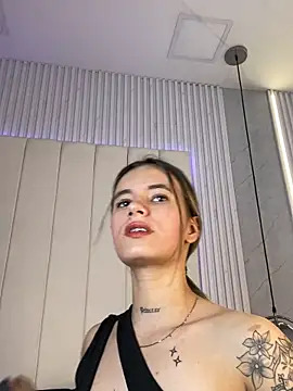 JuliaColemann: онлайн-секс-чат