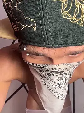 CRAZY-BOY99's Live XXX Chat