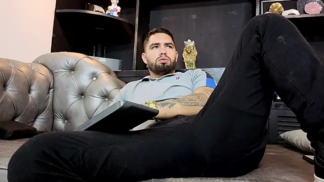 matteosantos 在線直播表演