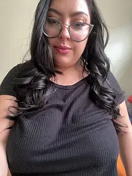 XXX chat uživo modela MileyGia