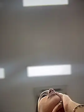 Chatroom XXX en direct de Colibri_xxx