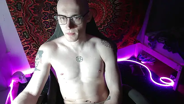 Show modela Krieger8841 na web-kameri