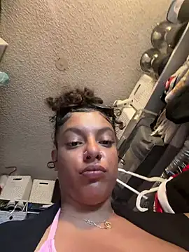 Chat +18 de allybluee777 ao vivo