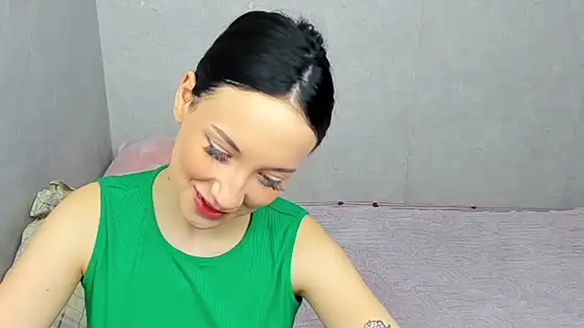 EileenMoores: онлайн-секс-чат