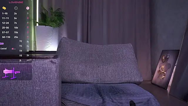 LipDipTalk's Live XXX Chat