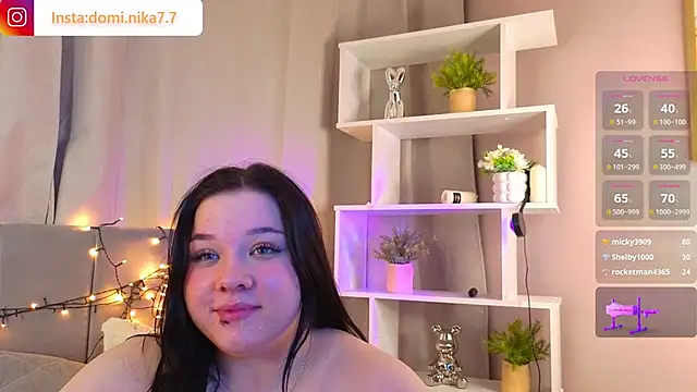 Chat +18 de BiggieBoobies ao vivo