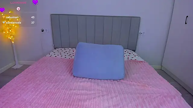 Chat +18 de mayameilin ao vivo