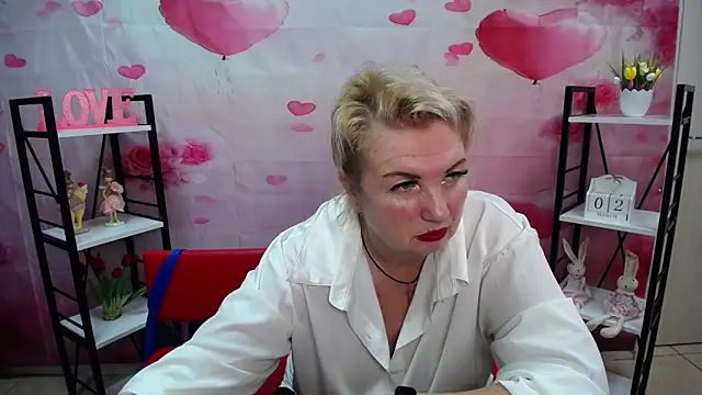 XXX chat uživo modela RenataDaster