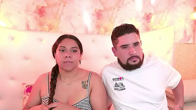 Chat +18 de SasshaSpicy ao vivo