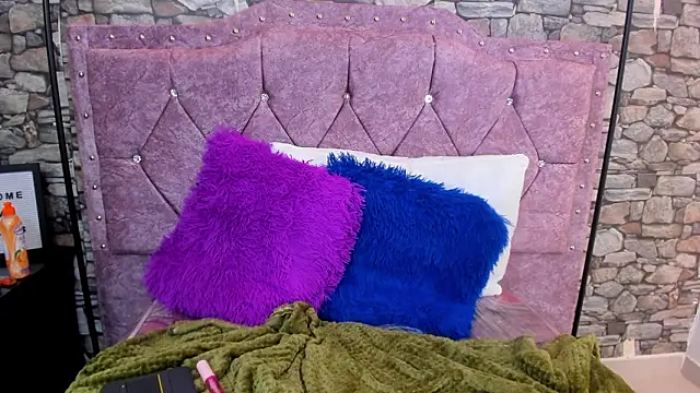 hanna_bloom1: онлайн-секс-чат