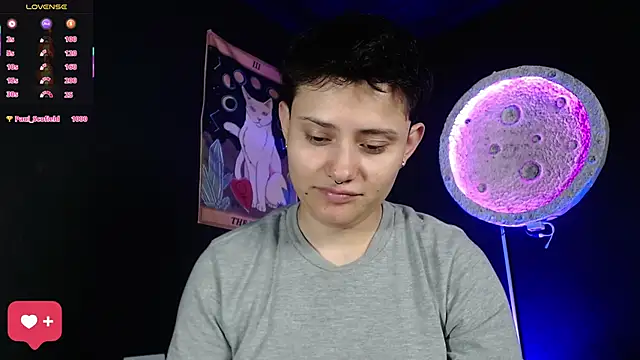 girl_intense444's Live XXX Chat