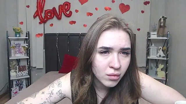 LauraHlot élő XXX-chatje