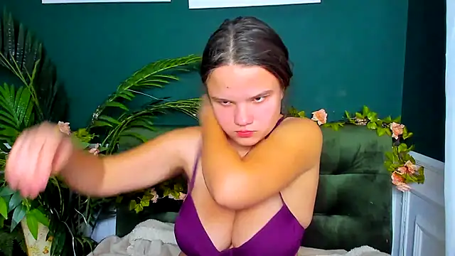 AdeleCruz's Live XXX Chat