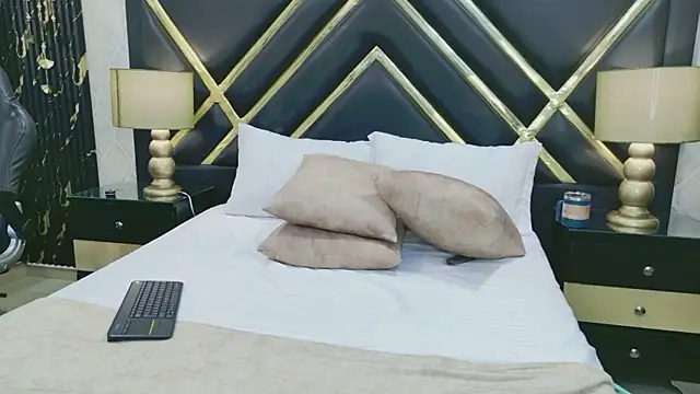 SophieWinsloow's Live XXX Chat